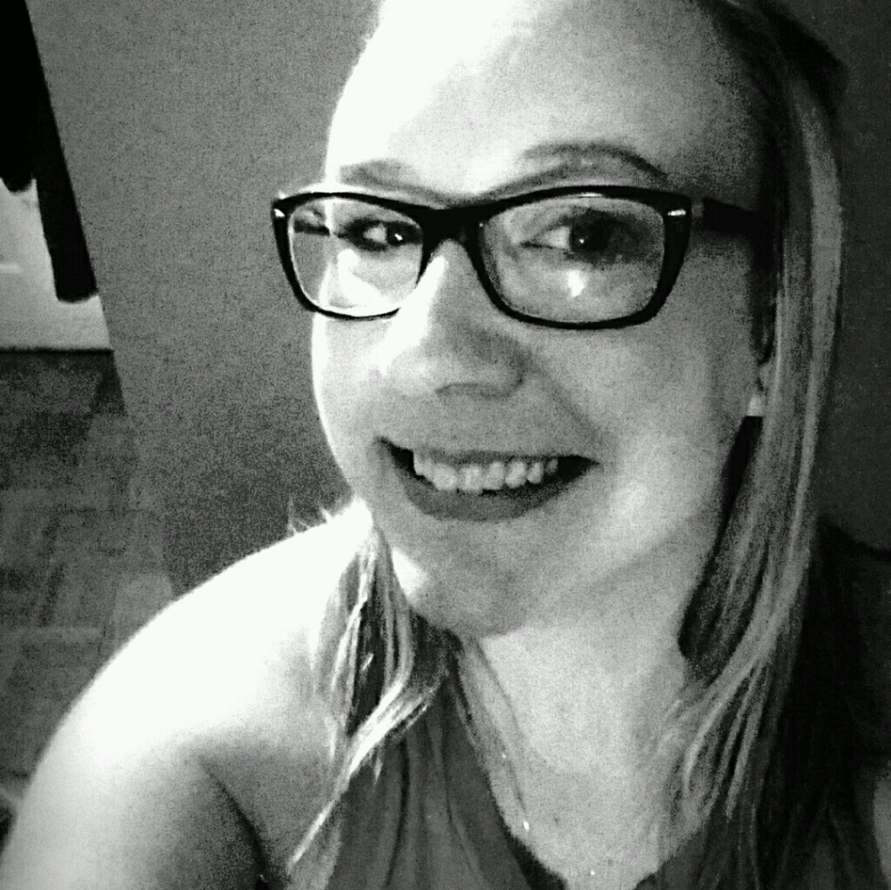 Meet your Posher, Desirae